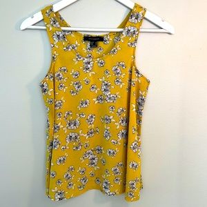 Atmosphere Sleeveless Blouse